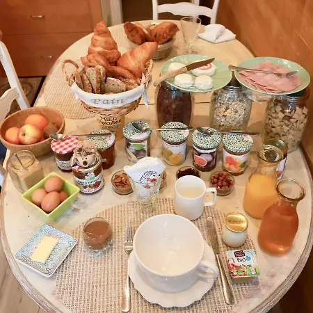 Naturalbnb - D'hotes Bios, Ethiques - Au Calme, Confort Dans Fermee - Parking Gratuit, Securise - Garage Velos Et Motos - Offert Super Petit Dejeuner Local Et Bio Sucre Sale Frühstückspension *